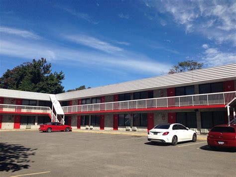 cheap motel in toronto area